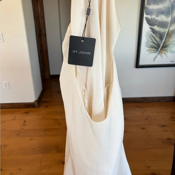 ST. JOHN 100% Silk Asymmetrical Blouse - Picture 13 of 14